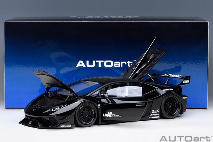 79129 LIBERTY WALK LB SILHOUETTE WORKS HURACAN GT (BLACK)