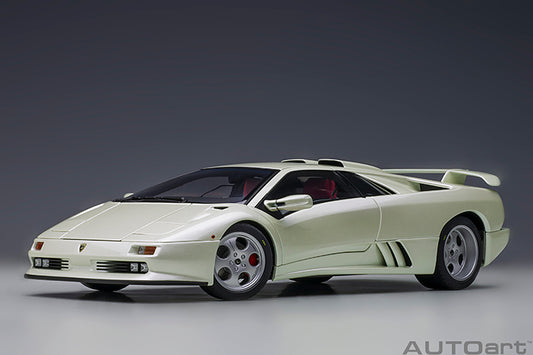 79141 LAMBORGHINI DIABLO SE30 JOTA (BALLON WHITE/PEARL WHITE)
