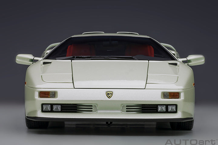 79141 LAMBORGHINI DIABLO SE30 JOTA (BALLON WHITE/PEARL WHITE)