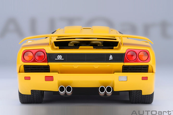 79144 LAMBORGHINI DIABLO SE30 JOTA  (SUPERFLY YELLOW)