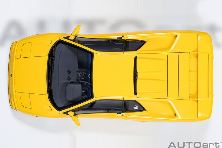 79144 LAMBORGHINI DIABLO SE30 JOTA  (SUPERFLY YELLOW)