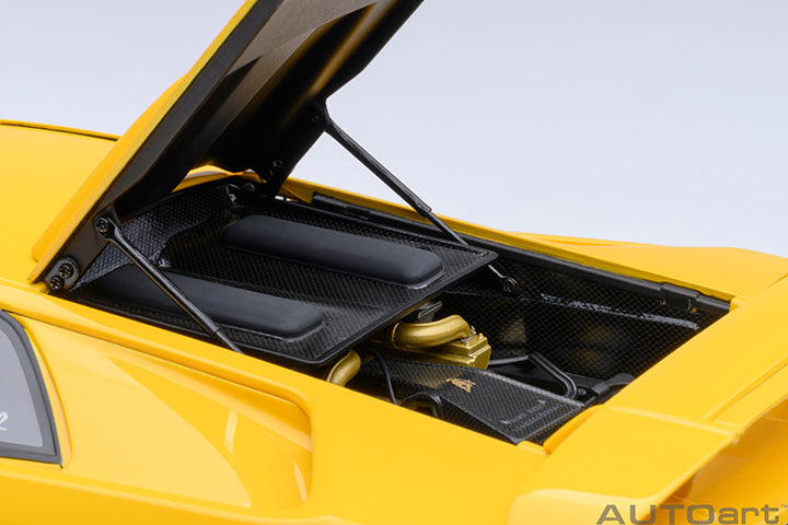 79144 LAMBORGHINI DIABLO SE30 JOTA  (SUPERFLY YELLOW)