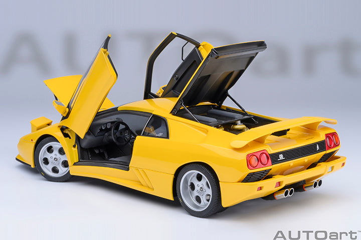 79144 LAMBORGHINI DIABLO SE30 JOTA  (SUPERFLY YELLOW)