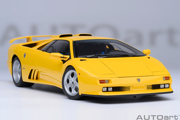 79144 LAMBORGHINI DIABLO SE30 JOTA  (SUPERFLY YELLOW)