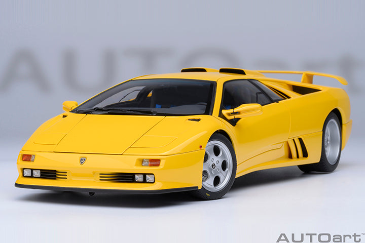 79144 LAMBORGHINI DIABLO SE30 JOTA  (SUPERFLY YELLOW)