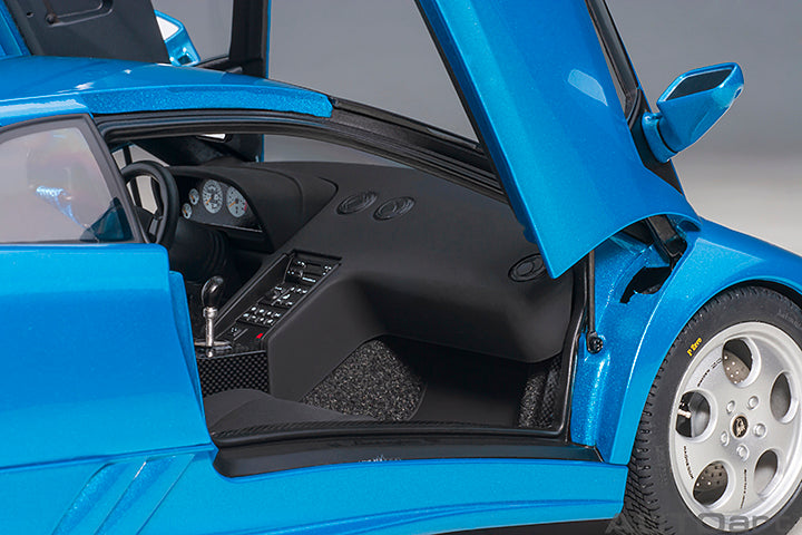 79156 LAMBORGHINI DIABLO SE30 (BLU SIRENA/METALLIC BLUE)