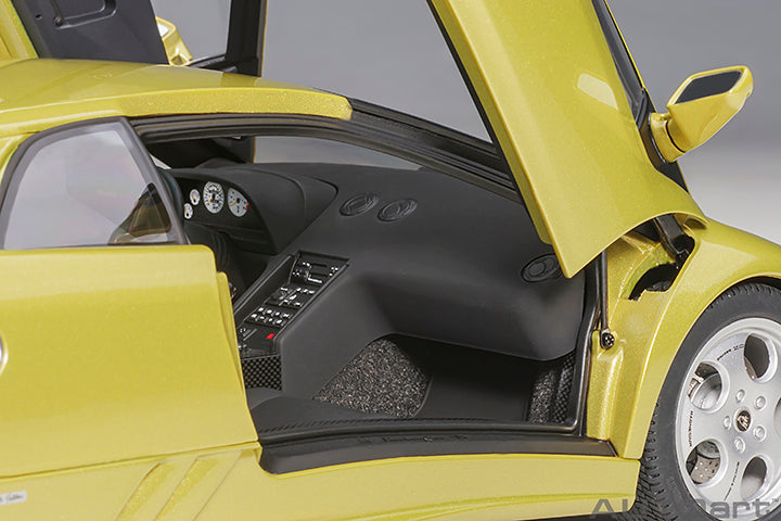 79157 LAMBORGHINI DIABLO SE30 (GIALLO SPYDER/METALLIC YELLOW)
