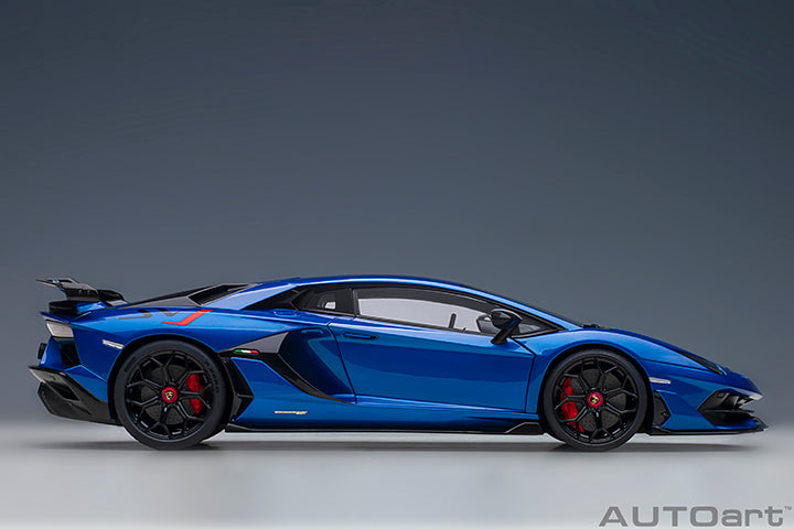 79174 LAMBORGHINI AVENTADOR SVJ (BLU NETHUNS/METALLIC BLUE)