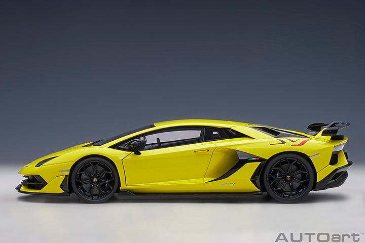 79175 LAMBORGHINI AVENTADOR SVJ (GIALLO TENERIFE/PEARL YELLOW)