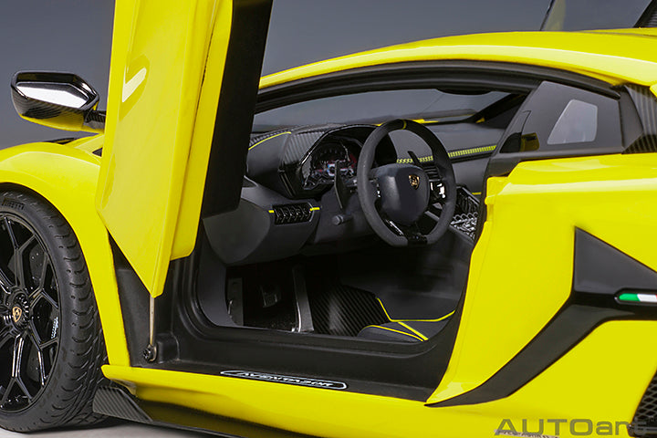79175 LAMBORGHINI AVENTADOR SVJ (GIALLO TENERIFE/PEARL YELLOW)