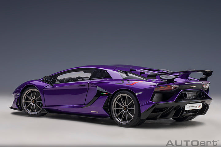79179 LAMBORGHINI AVENTADOR SVJ (VIOLA PASIFAE/PEARL PURPLE)