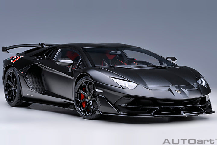 79219 LAMBORGHINI AVENTADOR SVJ (NERO NEMESIS/MATT BLACK)