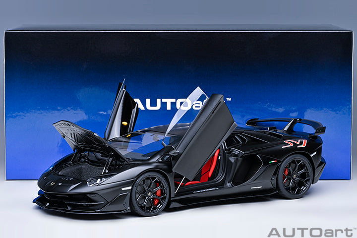 79219 LAMBORGHINI AVENTADOR SVJ (NERO NEMESIS/MATT BLACK)