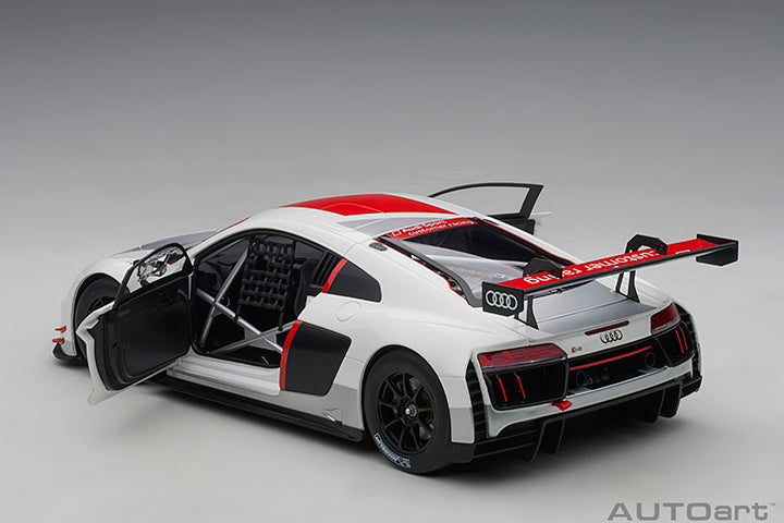81600 AUDI R8 LMS GENEVA PRESENTATION CAR 2016